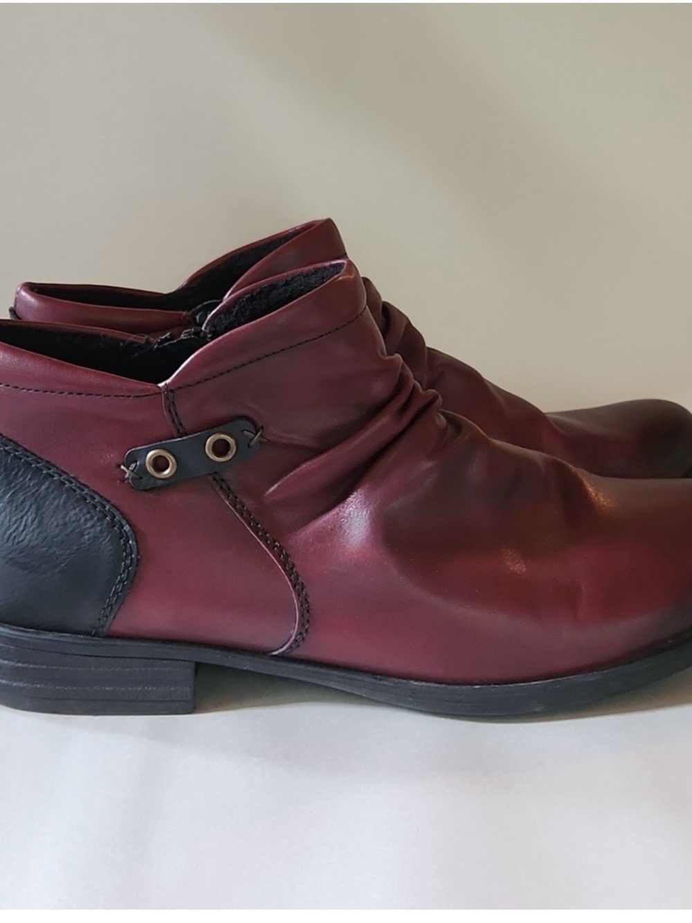 Remonte Burgundy and Black Leather Slip-On Ankle Booties size 42